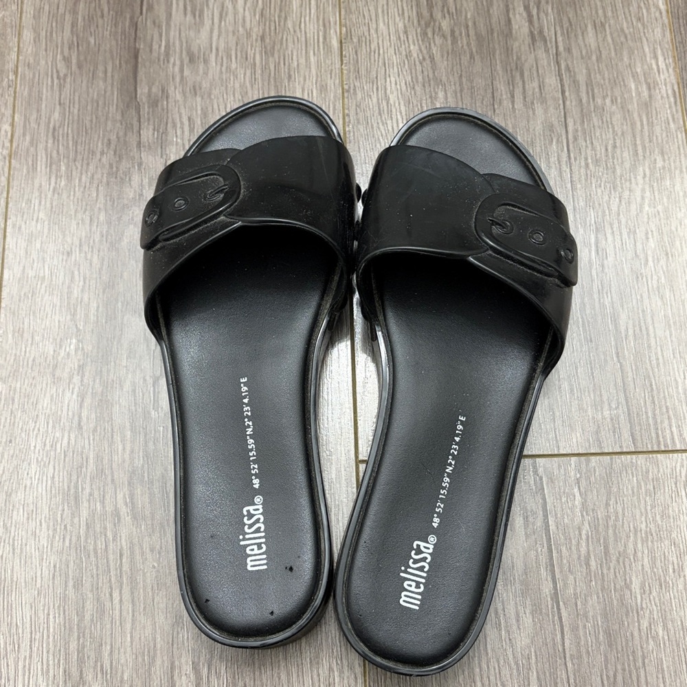 Melissa Belleville Black Rubber Buckle Embossed Slides Adult Size 7